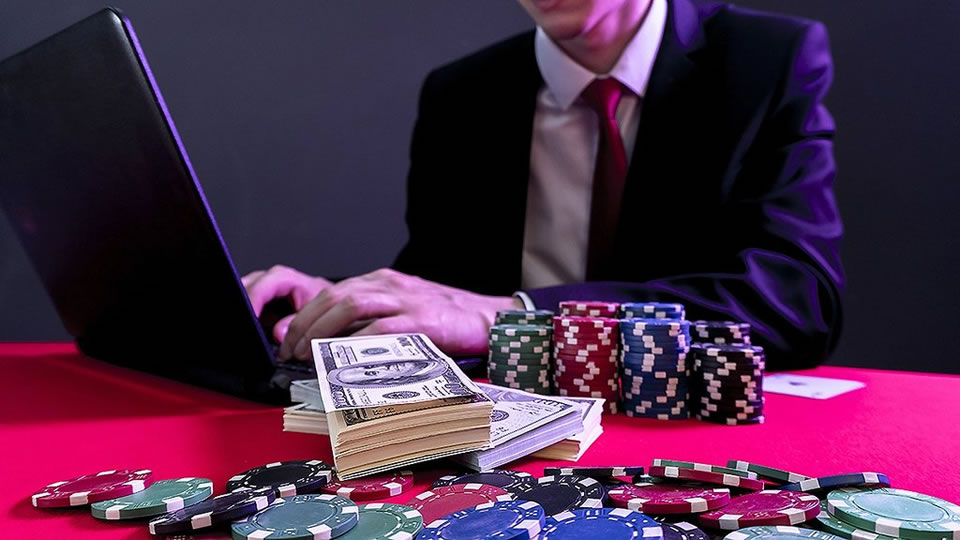 Как играть в онлайн казино на деньги